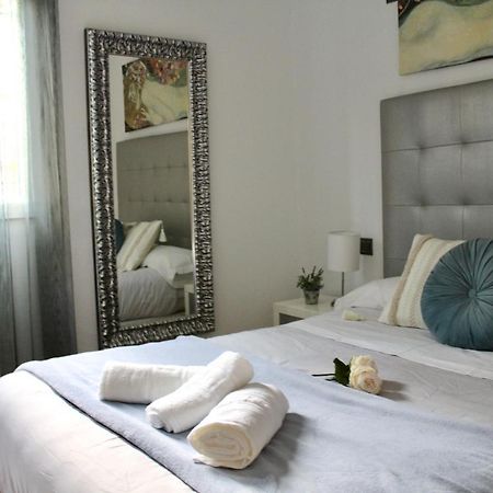 Wish Suite Gran Plaza De Sevilla Buitenkant foto