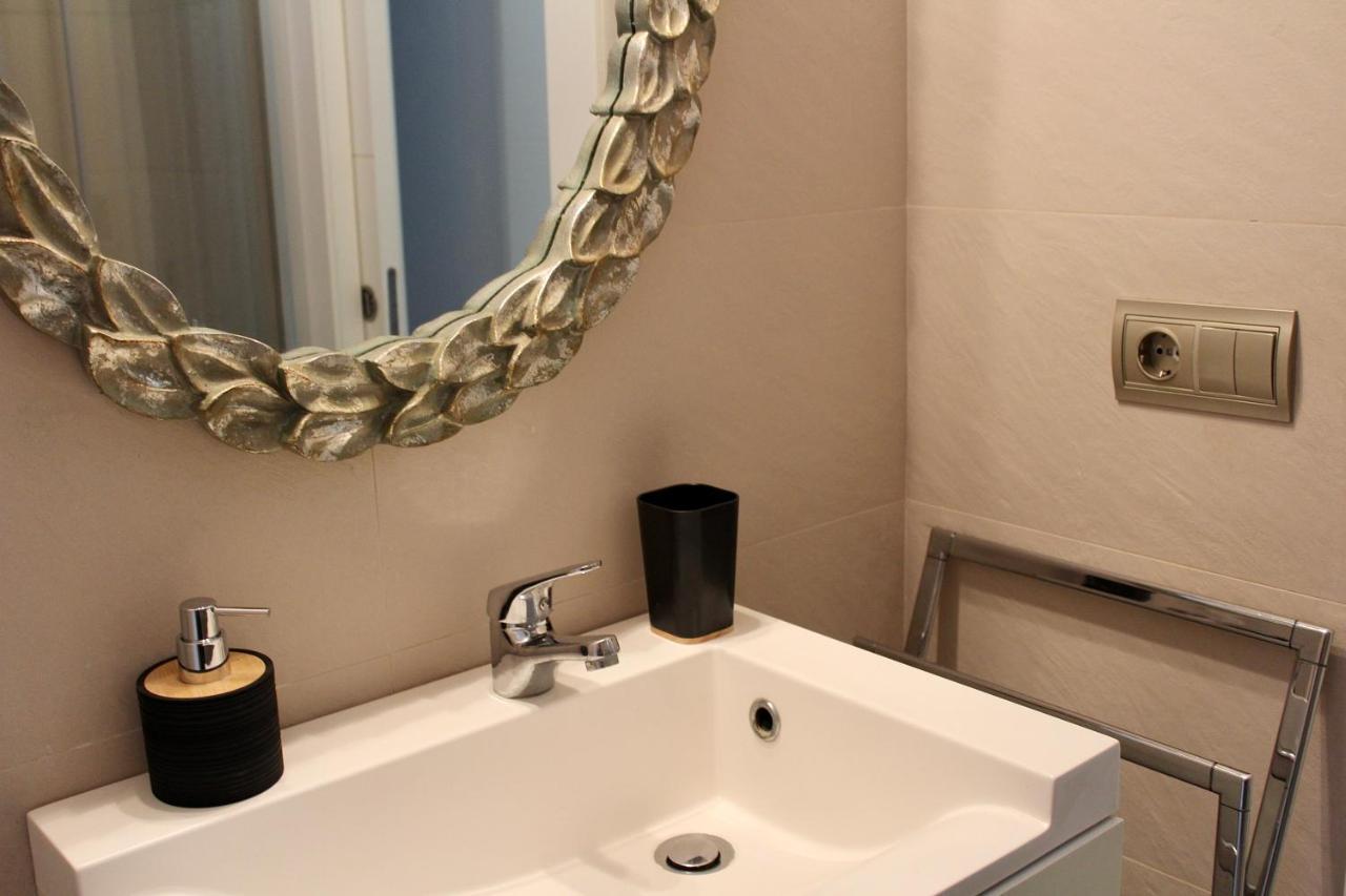 Wish Suite Gran Plaza De Sevilla Buitenkant foto